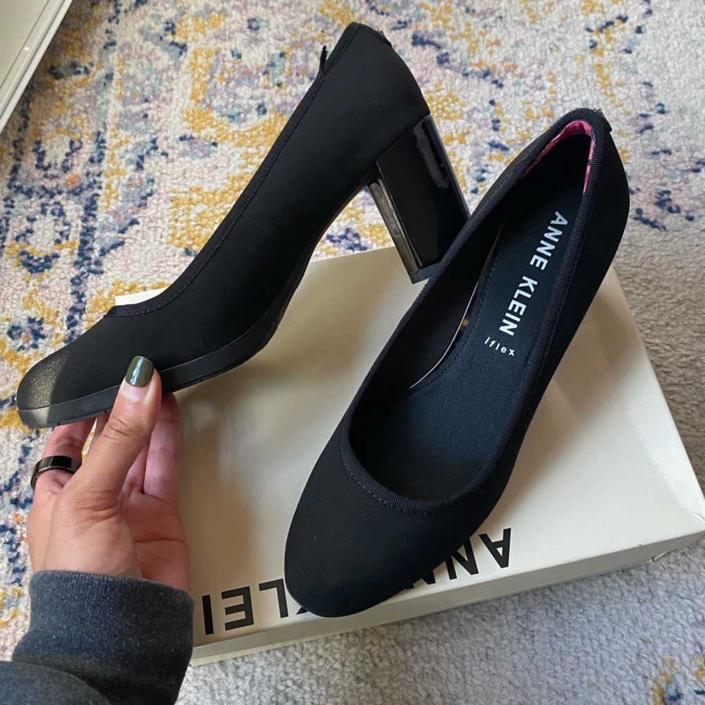 Anne Klein Carole Pump